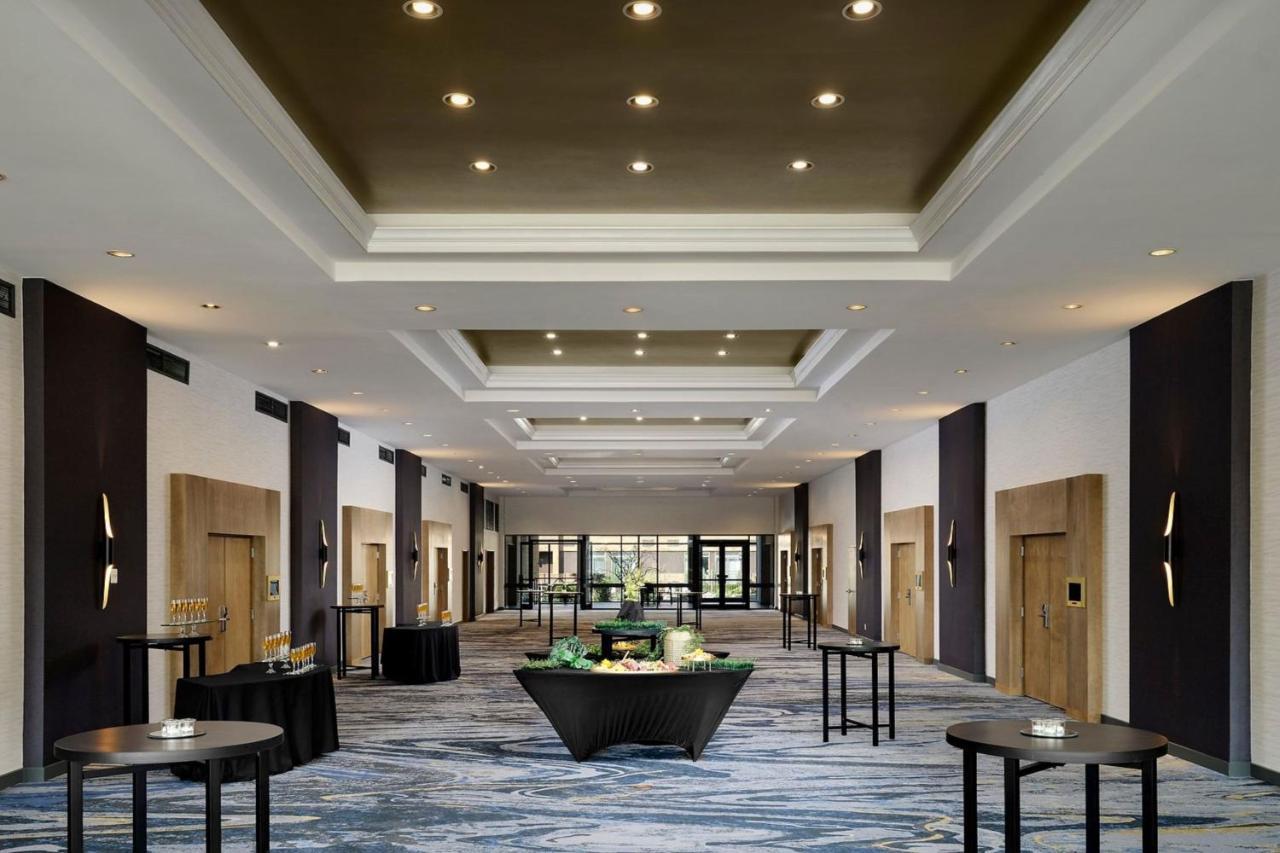 Cascade Sheraton Grand Rapids Airport Hotel מראה חיצוני תמונה