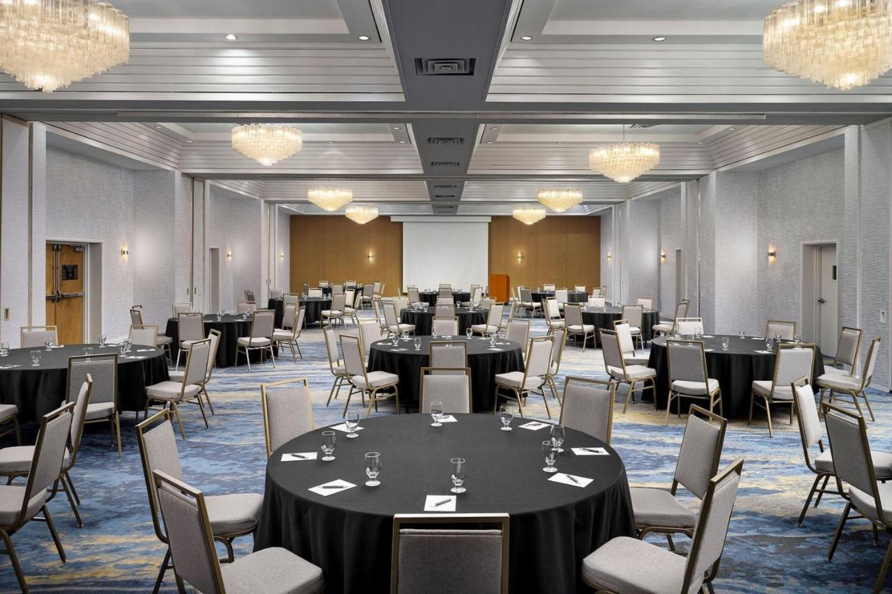 Cascade Sheraton Grand Rapids Airport Hotel מראה חיצוני תמונה