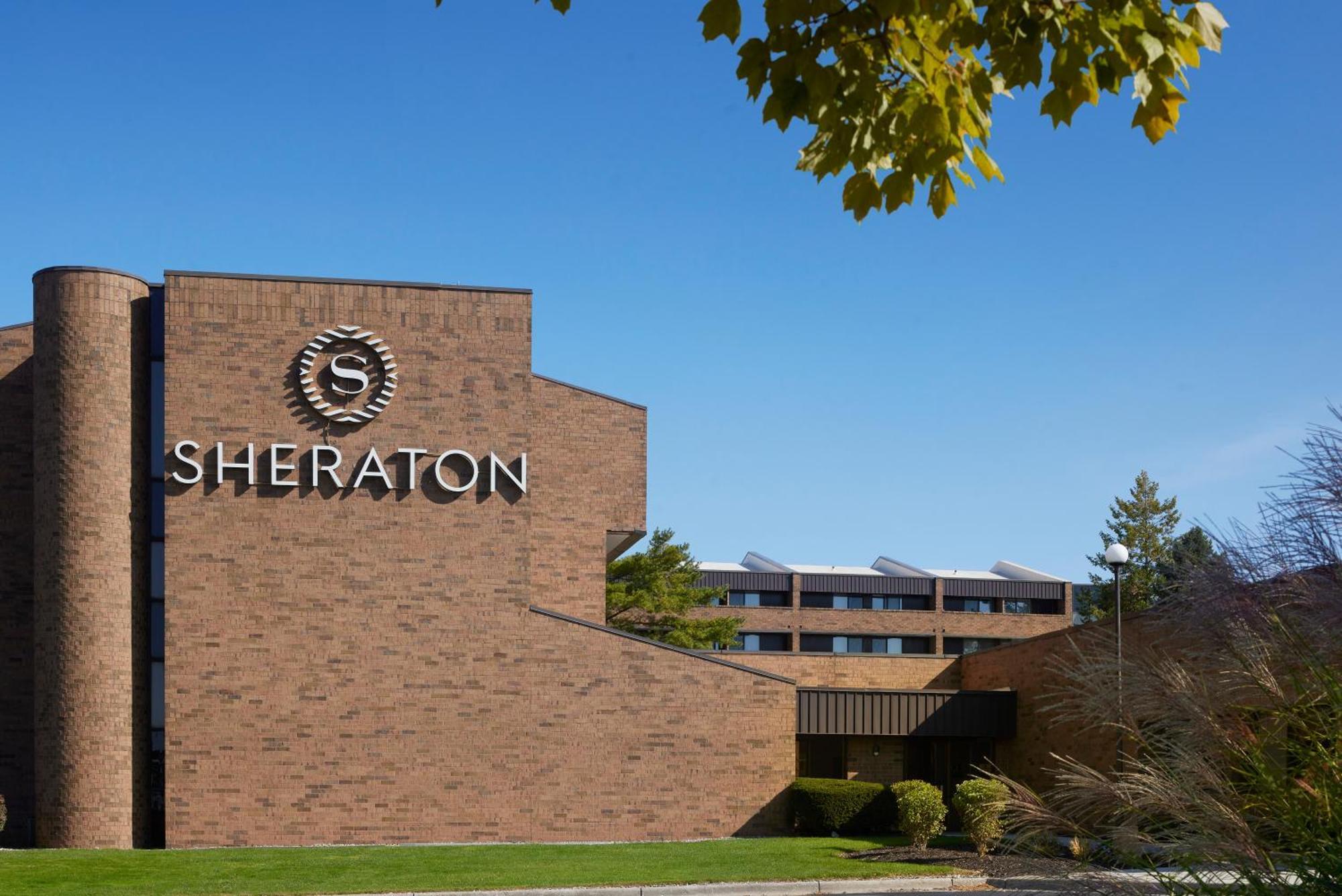 Cascade Sheraton Grand Rapids Airport Hotel מראה חיצוני תמונה